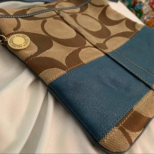 COACH CROSS BODY BAG-purse